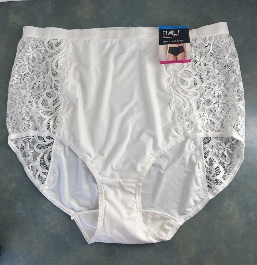 Bali One Smooth U Lace Smoothing Brief Panties Beige 2X/9 NWT DFLTSB Control